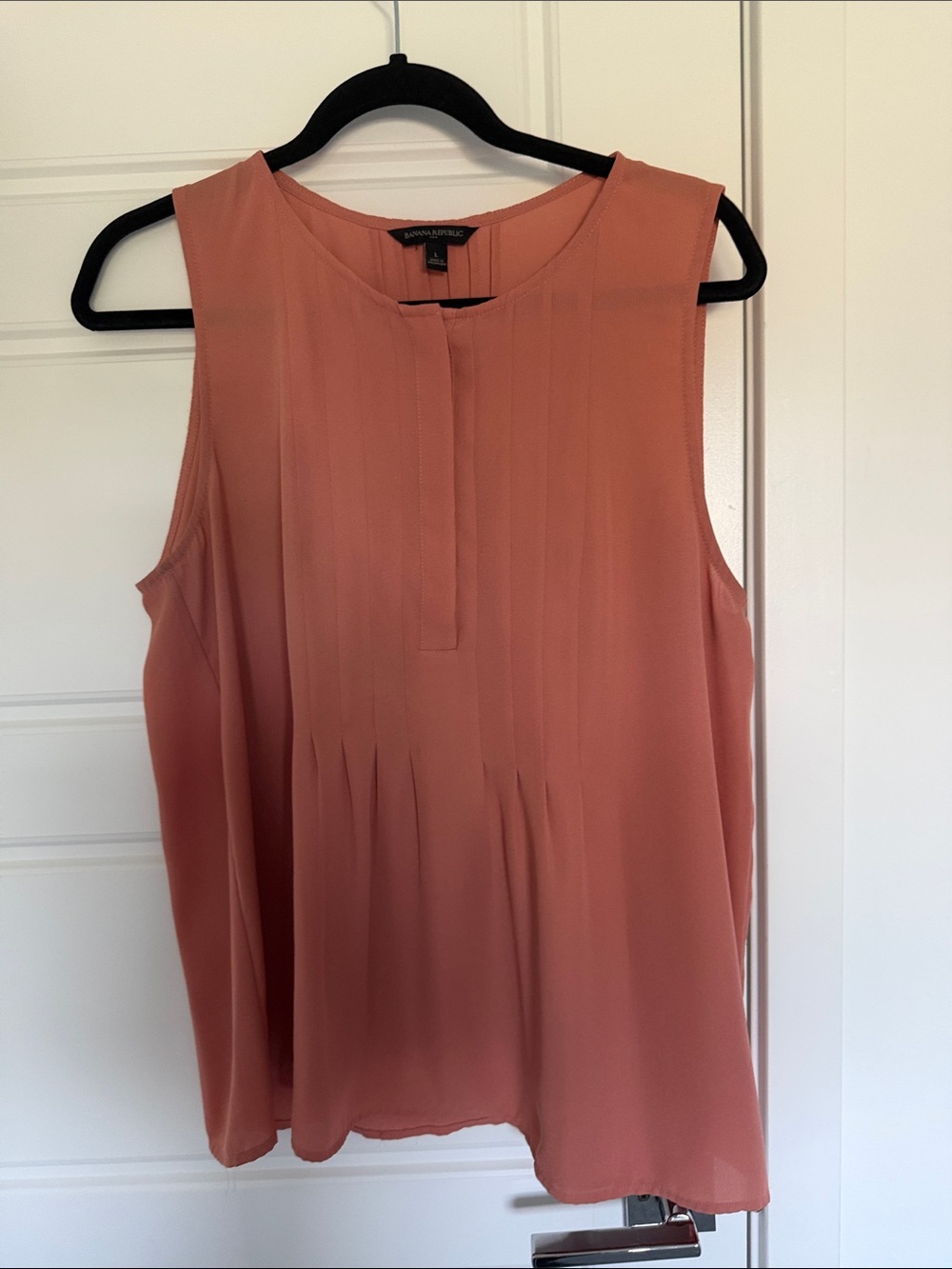 Banana Republic Pleated Sleeveless Camisole - Dusty Rose